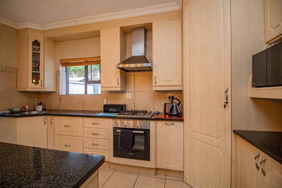 4 Bedroom Property for Sale in Island View Western Cape